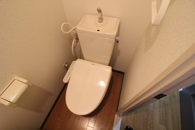 マンションサンビラの玄関
