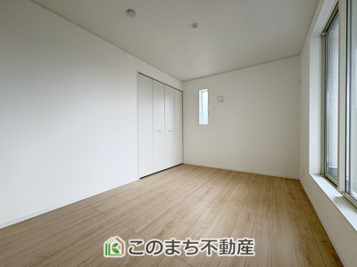 【子供部屋】 | 坂東市岩井第３ | 同社施工物件写真。※建具やフローリング、その他仕様が異なる場合がございます。
