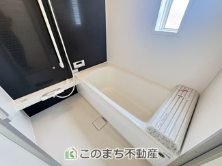 【浴室】 | 坂東市岩井第３ | 同社施工物件写真。※建具やフローリング、その他仕様が異なる場合がございます。