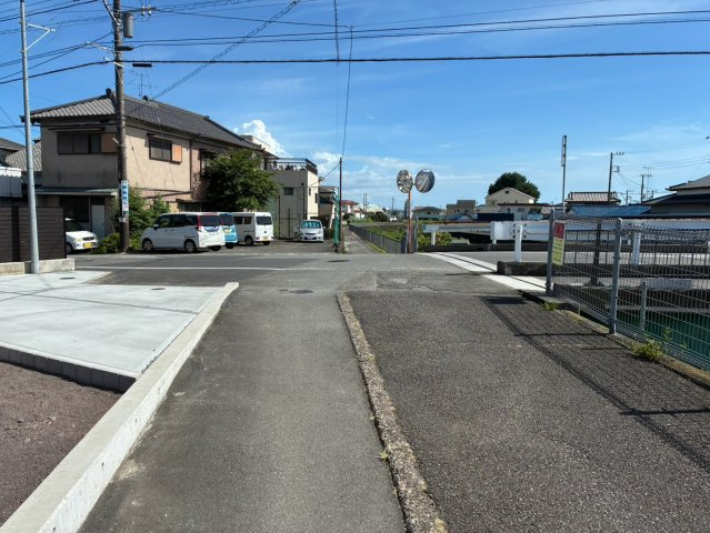 売新築戸建　富士市中里の前面道路含む現地写真