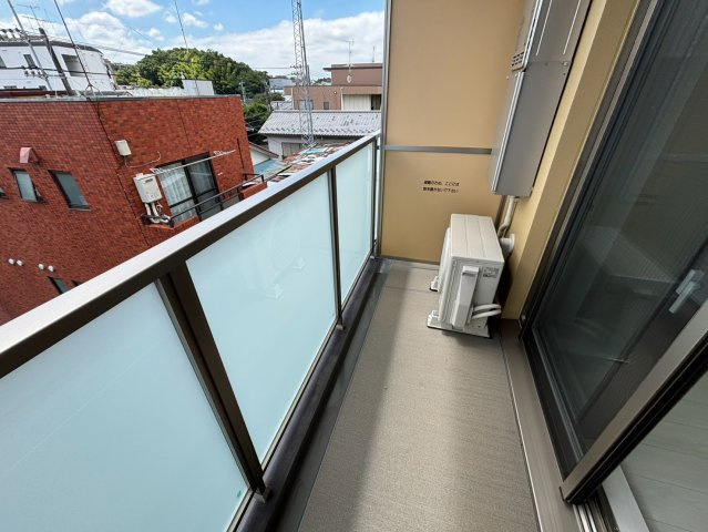 川崎市多摩区西生田２丁目の賃貸マンションのバルコニー
