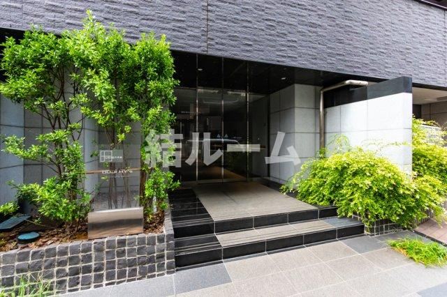 北区堀船１丁目の賃貸マンションのエントランス