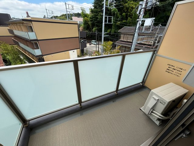 川崎市多摩区西生田２丁目の賃貸マンションのバルコニー