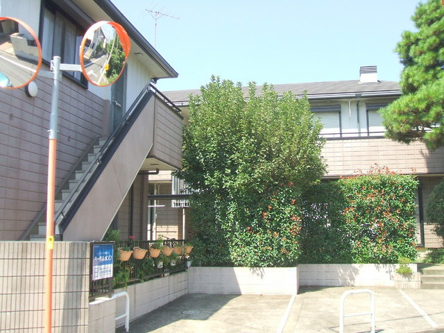 メゾンファミーユ大岡山Ａ棟のエントランス
