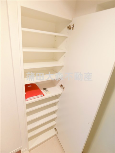 HY's diletto(ハイズディレットの設備|玄関収納