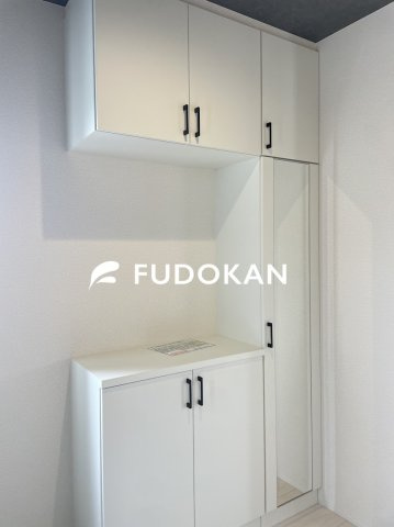 山形市印役町2期【新築建売】2号棟の収納|大きいシューズボックスはどんどん増える靴を散らかさずに収納できます。