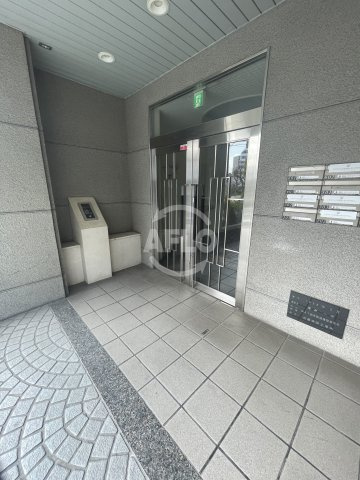 グレイス北河堀のエントランス