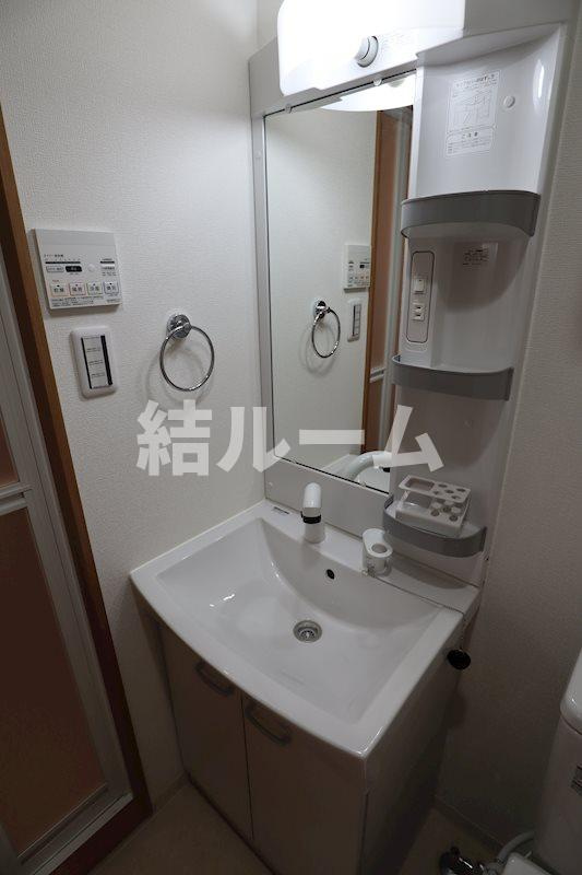 板橋区本町の賃貸マンションの洗面所