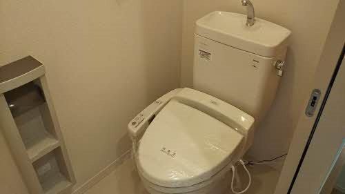 シャーメゾン　カワムラのトイレ|温水洗浄便座です
