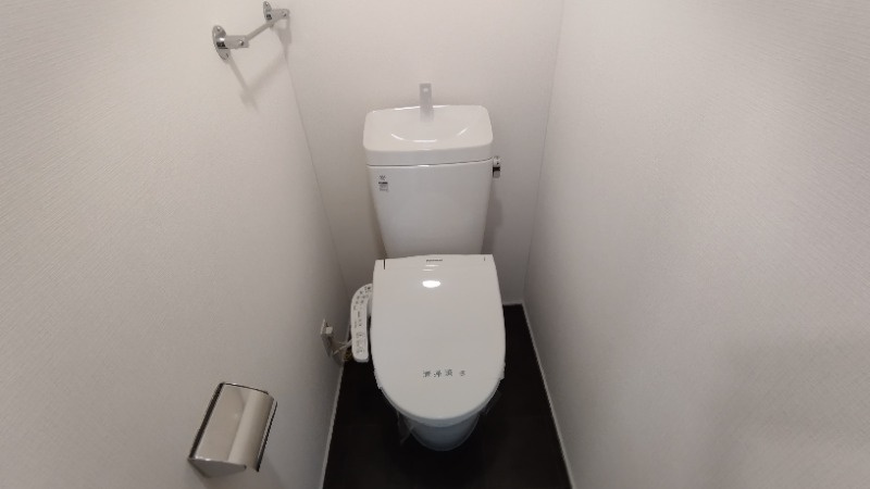 岡崎市宇頭南町のアパートのトイレ
