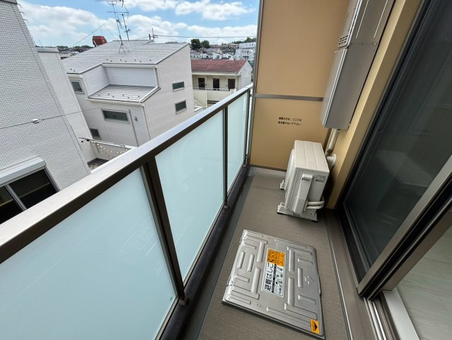 川崎市多摩区西生田２丁目の賃貸マンションのバルコニー