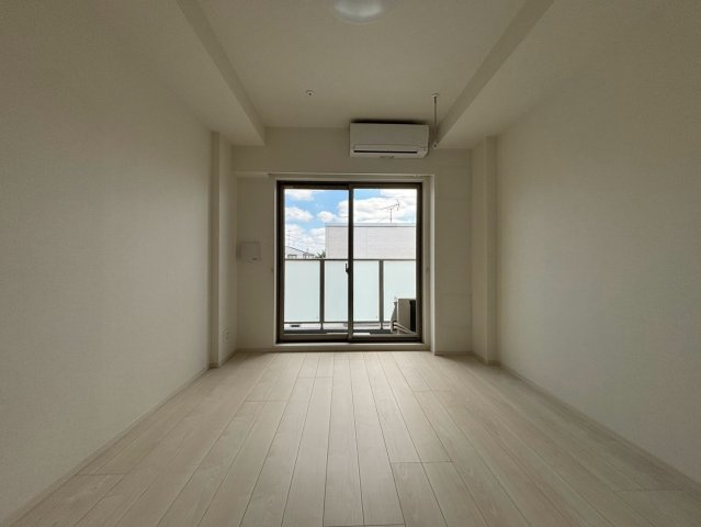 川崎市多摩区西生田２丁目の賃貸マンションの居間・リビング