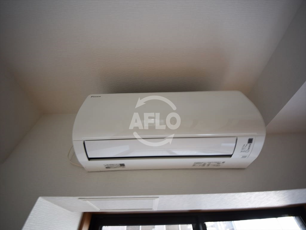 リーガル南久宝寺　開平小学校の設備|リーガル南久宝寺　エアコン