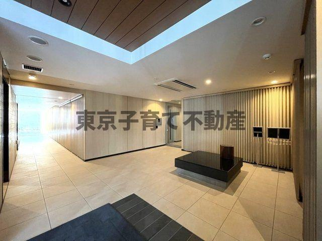 プラウド神楽坂のエントランス