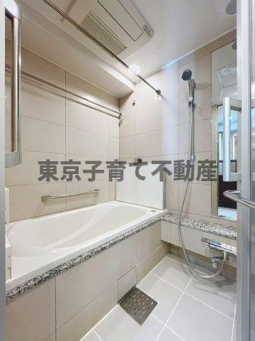 プラウド神楽坂の浴室