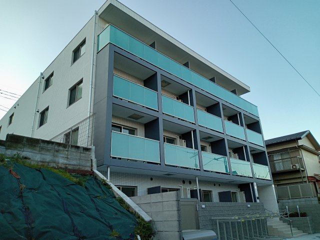 川崎市麻生区百合丘１丁目の賃貸マンションの外観