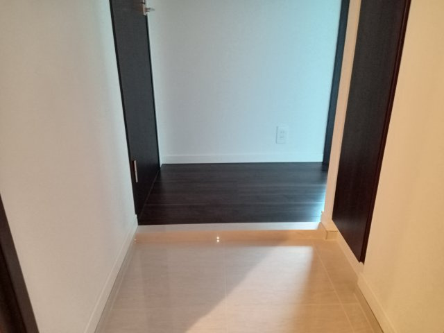 川崎市麻生区百合丘１丁目の賃貸マンションの玄関