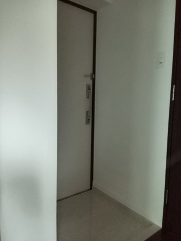 川崎市麻生区百合丘１丁目の賃貸マンションの玄関