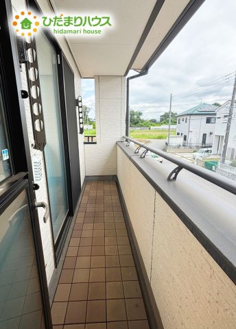 野田市みずき4丁目　中古戸建　平成22年築のバルコニー|反対側にも同じ広さのバルコニーがございます♪