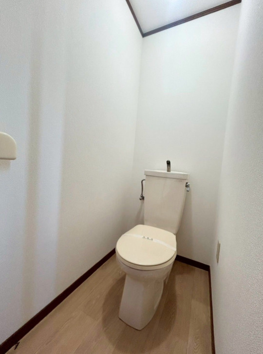 アルバトロス原【キャシュバック対象物件】のトイレ|清潔感のあるトイレです