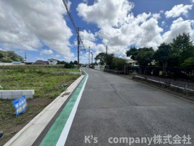 ◎藤沢市獺郷　売地　区画1の前面道路含む現地写真|前面道路の様子です◇