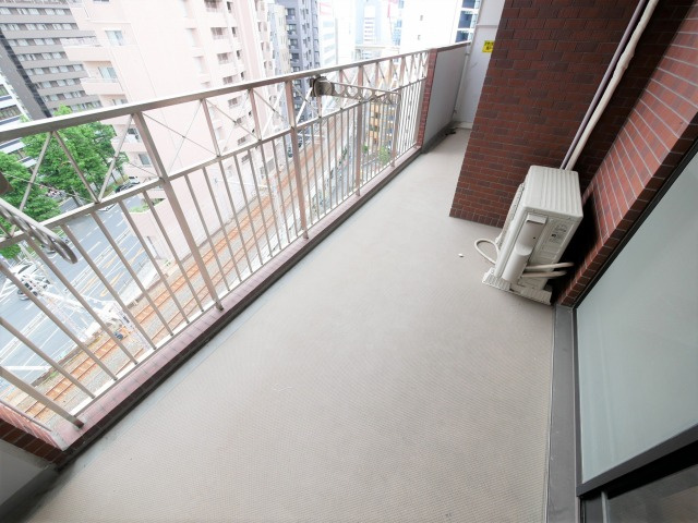ドムス東梅田　扇町小学校区のバルコニー|ドムス東梅田　バルコニー
