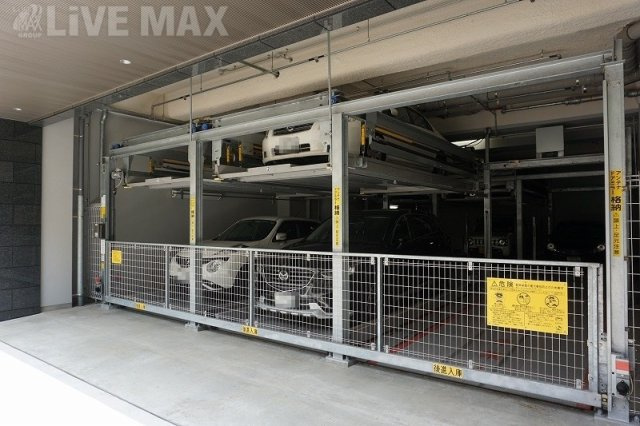 【駐車場】プレサンスKOBEアモーレ