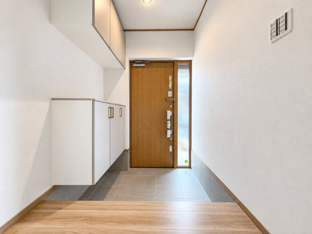 湖南市宝来坂1丁目の玄関