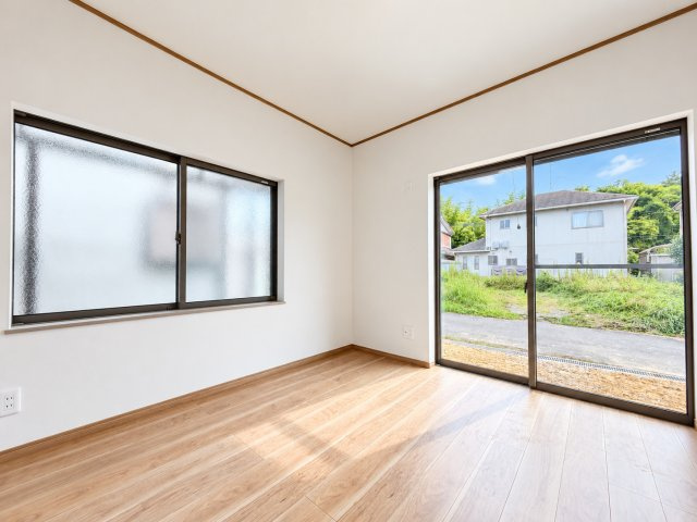 湖南市宝来坂1丁目の洋室
