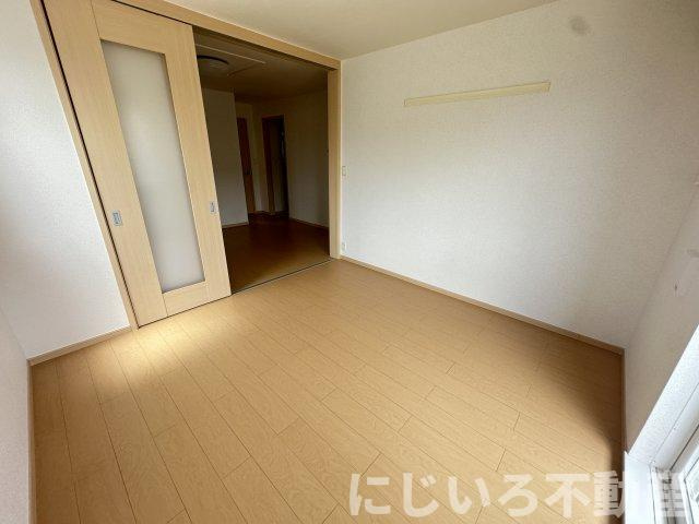 ルミエール下大野Aの居間・リビング