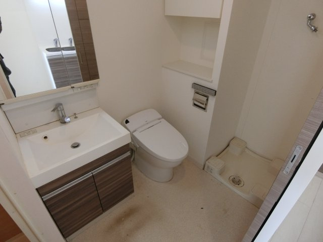 プラウドフラット武蔵小杉イーストの洗面所|他のお部屋の参考写真となります。