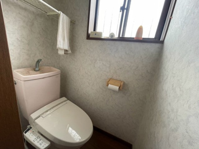 【トイレ】 | 千葉市緑区大高町　事務所兼居宅　5LDK