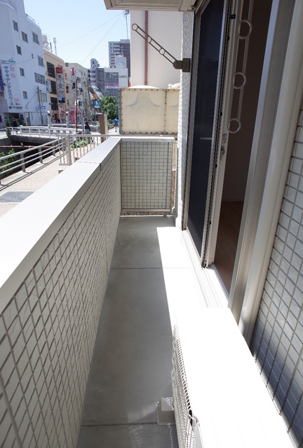 アクシス西宮北口のバルコニー