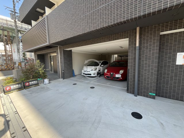 ミラージュパレス難波クルヴァの駐車場|ミラージュパレス難波クルヴァ　駐車場