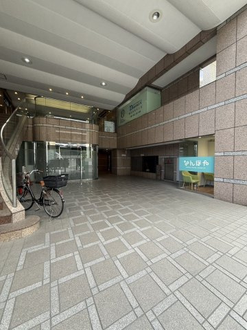 ザ・プラザオーベル白山のエントランス