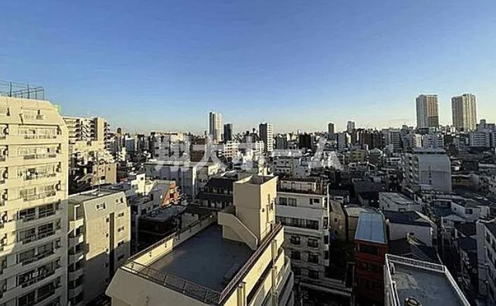 フジメゾン西日暮里の展望