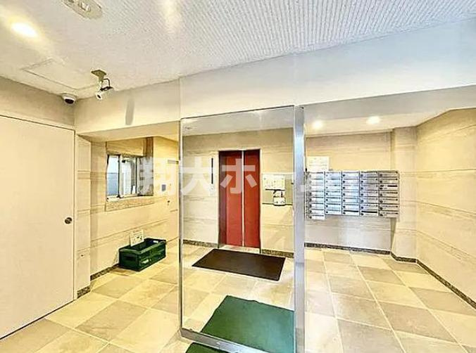 フジメゾン西日暮里のロビー