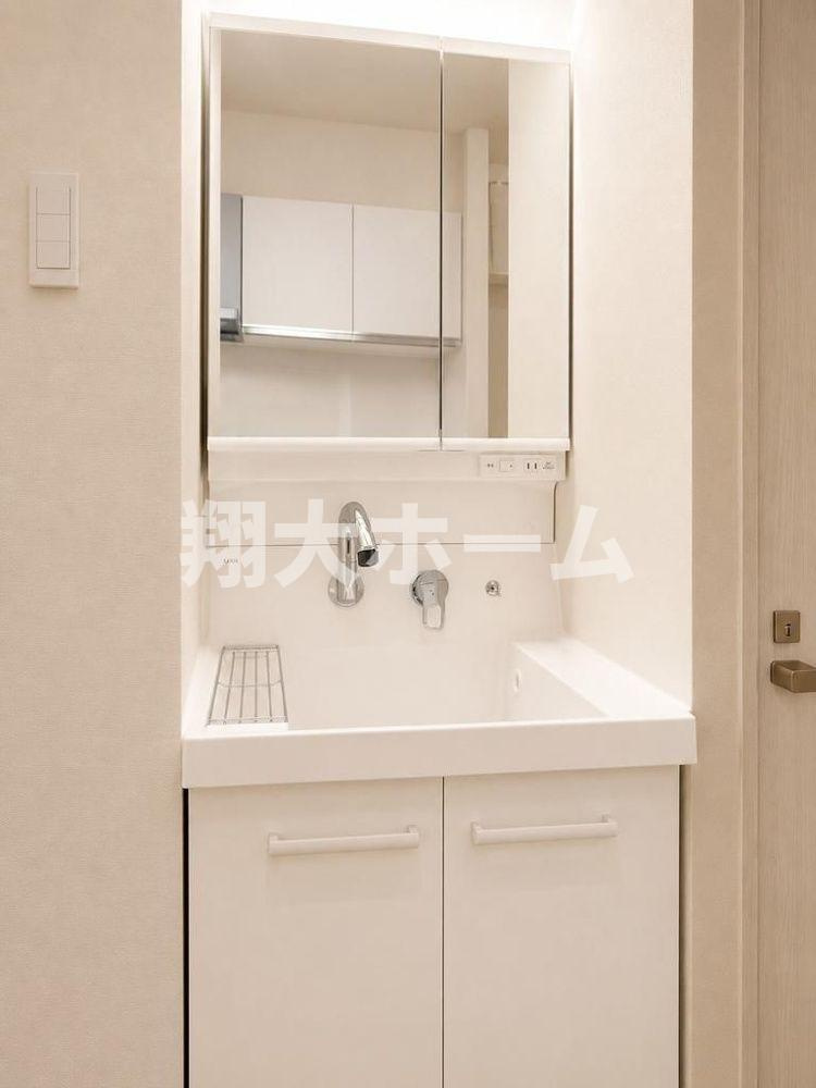 フジメゾン西日暮里の独立洗面台