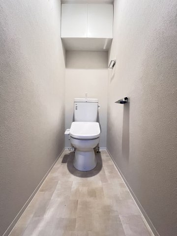 大阪市都島区内代町１丁目の賃貸マンションのトイレ