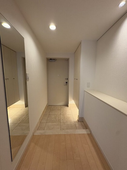 江東区豊洲３丁目の賃貸マンションの玄関