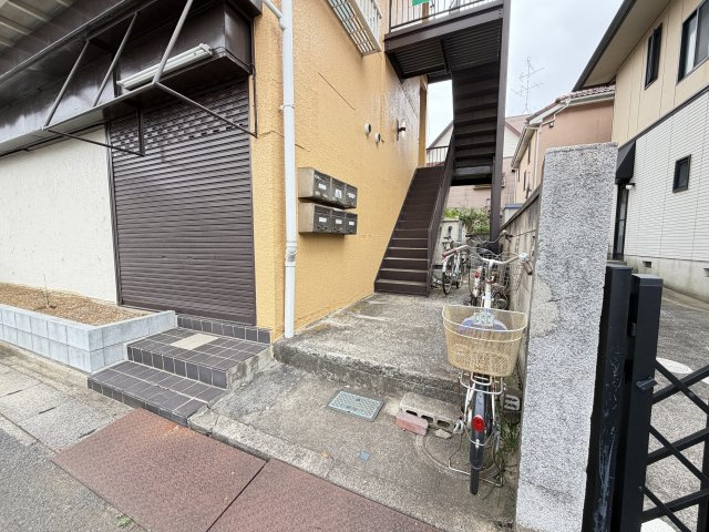 富士コーポのエントランス