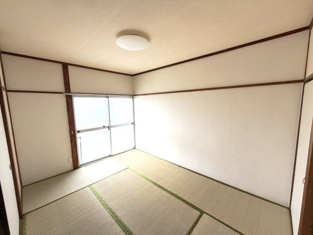 富士コーポの居間・リビング