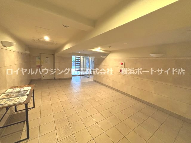 【ロビー】