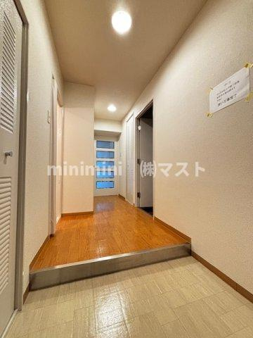 シャトー南船場の玄関
