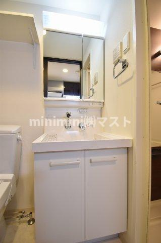 大阪市中央区南久宝寺町１丁目の賃貸マンションの洗面所
