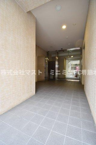 大阪市中央区松屋町住吉の賃貸マンションのロビー