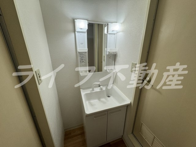 第2高山ハイツの独立洗面台|独立洗面台で身支度をすべて済ませてしまいましょう