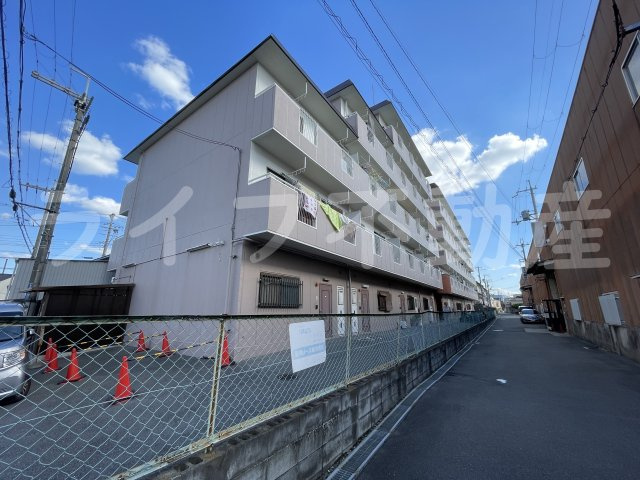 第一高山ハイツの外観