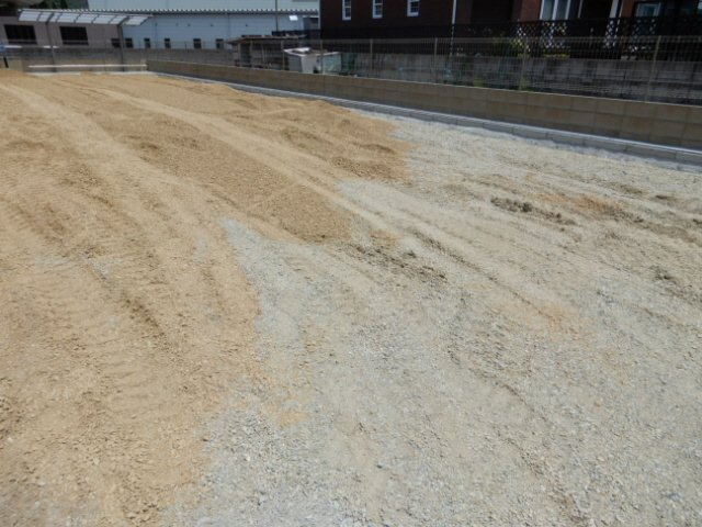 アレグリアの駐車場