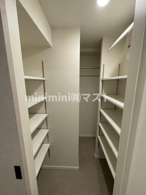 アーバネックス堺筋本町の収納